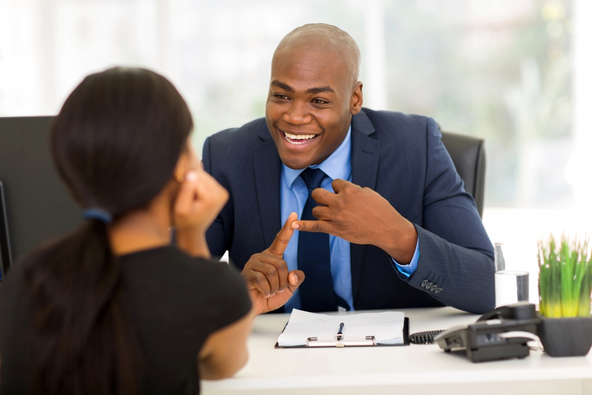 insurance_broker_ male_in_meeting
